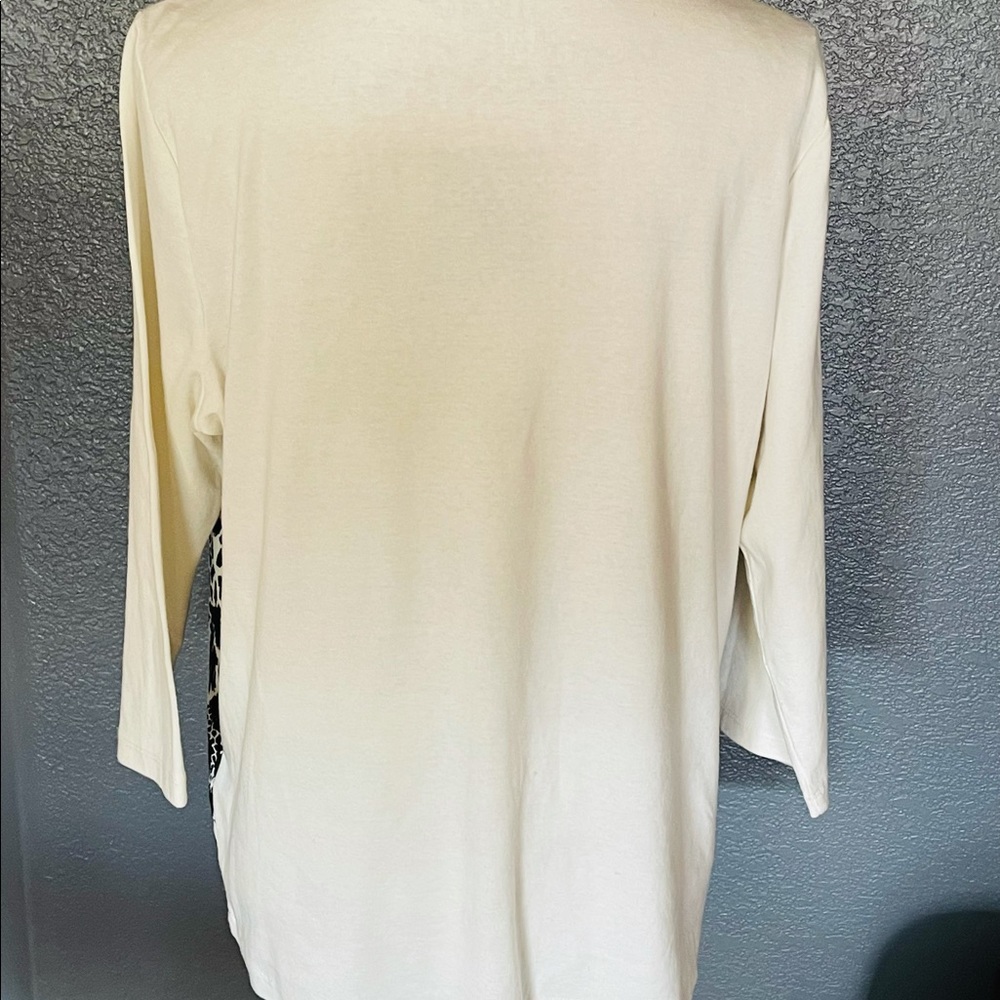 ⭕️Zenergy/Chico, White w/Black Animal Print front  3 - Picture 2 of 7